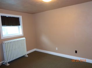 31 Old Bowers Rd, Mertztown, PA 19539