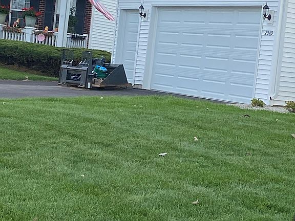 2nd image of 2089 Meadow Ave