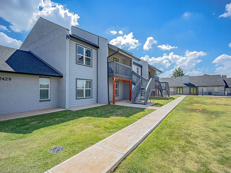 Aspen Place Apartments - June Rent FREE: Move-In by 6/15! — Photo 50