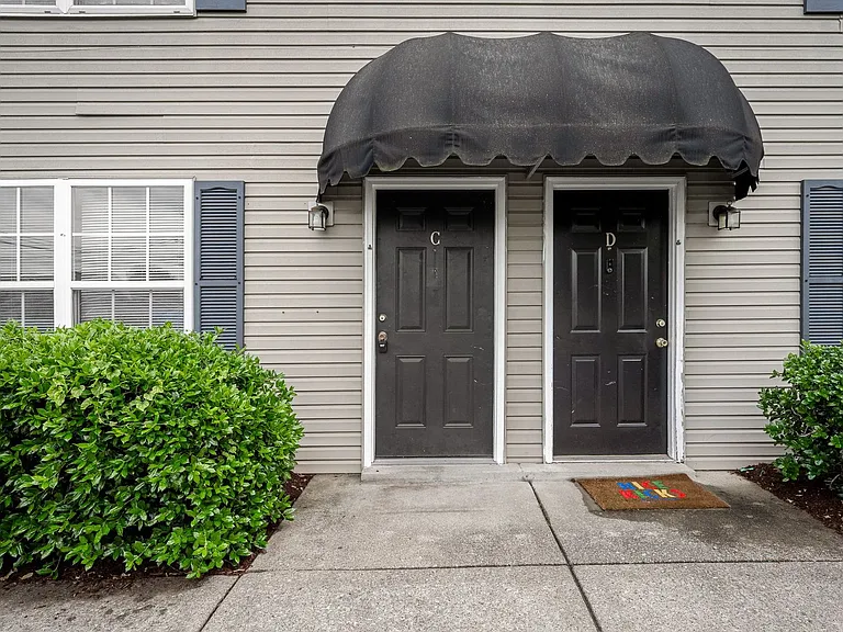 2312 Willowbrook Dr — Photo 4