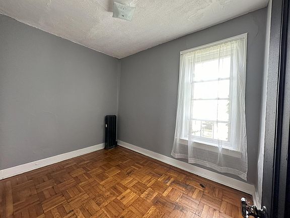 4th image of 775 Myrtle Ave #11233821