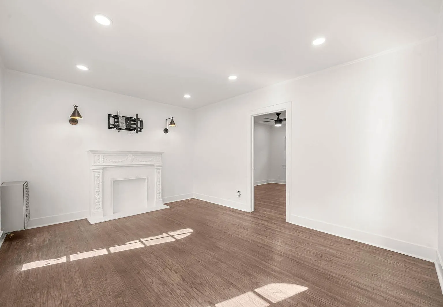 1 bed, 1.0 bath, 700 sqft, $2,850 — Photo 4