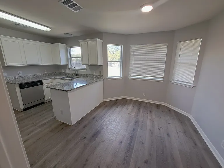105 Twilight Way — Photo 5