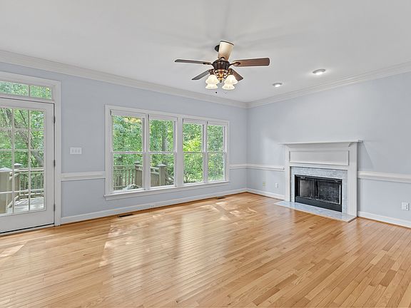 3rd image of 103 La Quinta Ct