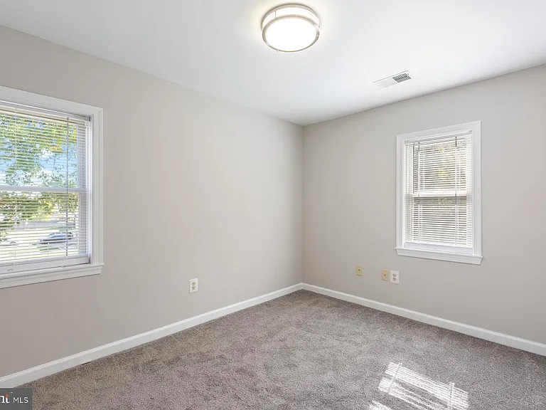 6903 Friendship Rd — Photo 22