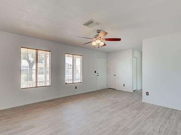 3rd image of 4716 W Orchid Ln