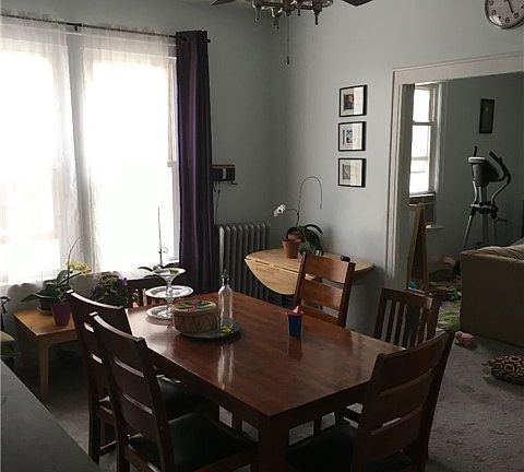 3rd image of 1318 Eggert Pl