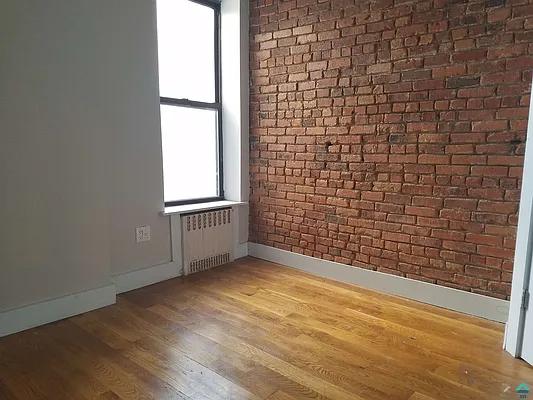 Rented by EXR | media 13