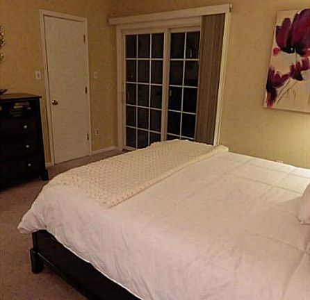 5th image of 403 S Hill Ln