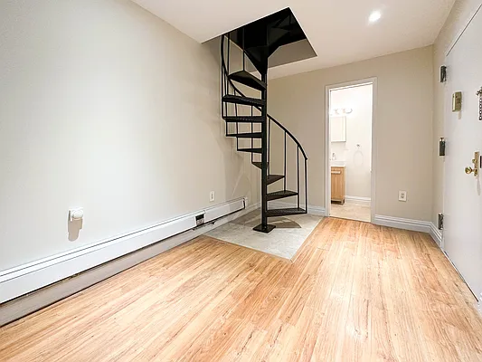 Rented by Oxford Property Group | media 28