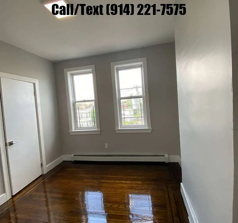 114 Maple St #3L