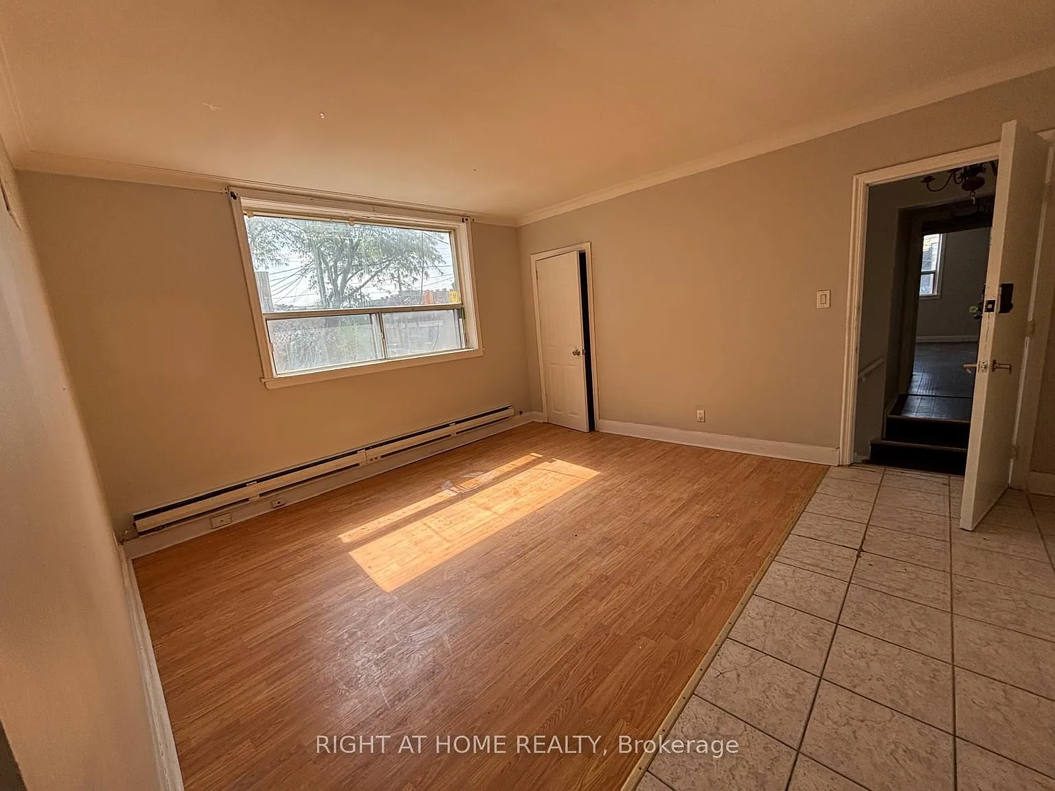 503 Oakwood Ave — Photo 3