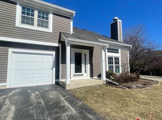1396 N Knollwood Dr, Palatine, IL 60067