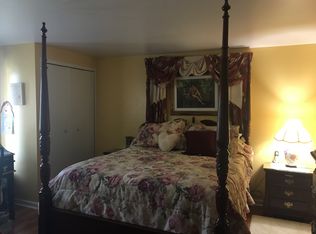 36630 Carriage Dr, Sterling Heights, MI 48310
