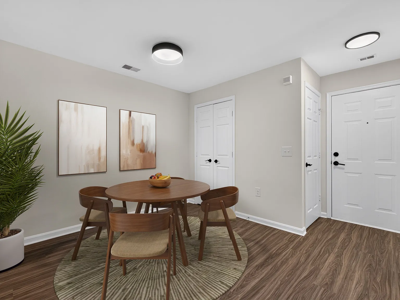 The Residences at the Manor Apartments — Photo 3