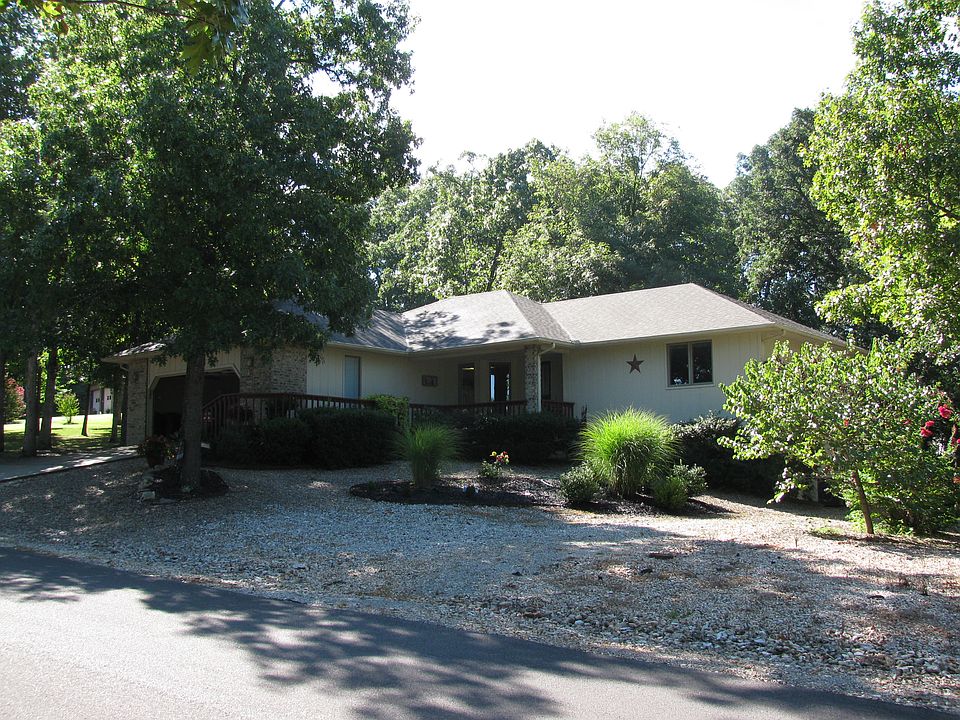 1st image of 19 Dunvegan Dr
