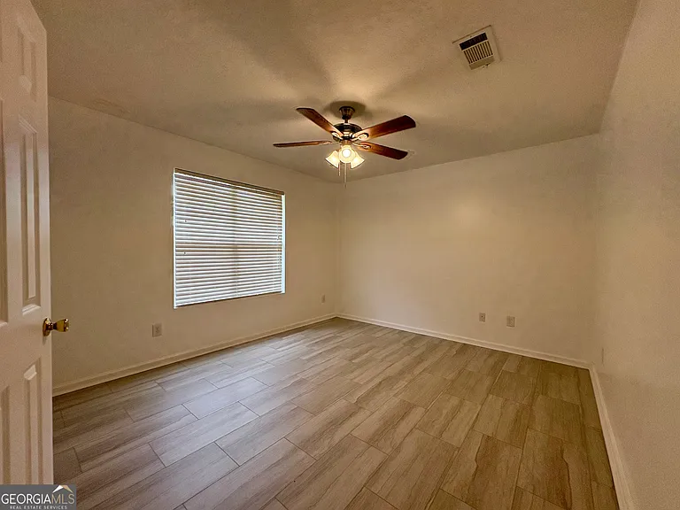 219 Fairway Dr — Photo 9