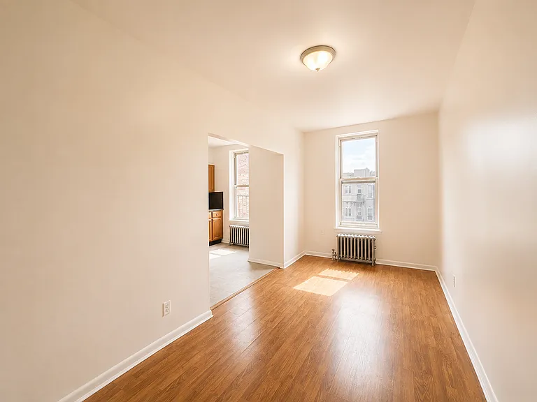 5802 Myrtle Ave #3A — Photo 6