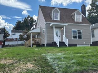 143 N Terrace St, Huntington, WV 25705