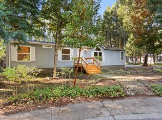 479 Addison Ln, Cave Junction, OR 97523