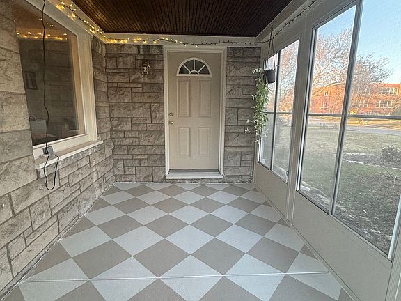 4th image of 5834 Norwaldo Ave