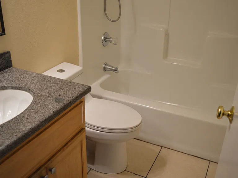 819 Washington St #1 — Photo 11