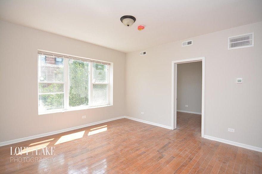 2nd image of 3914 W Altgeld St #1E