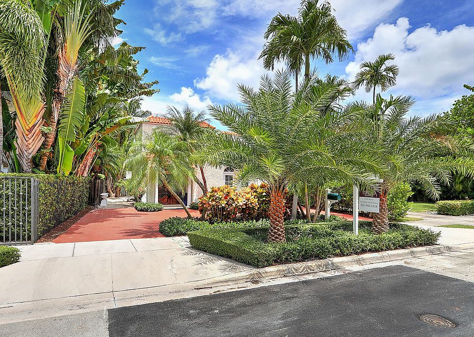 1st image of 1801 S Bayshore Ln