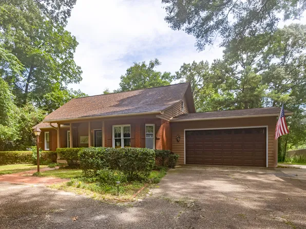 114 Beaver Rd, Hattiesburg, MS 39402