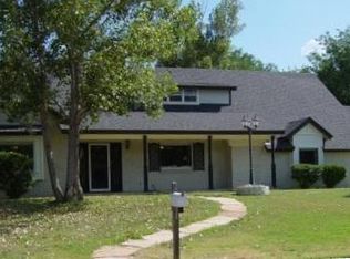 208 Buffalo Trl, Tulia, TX 79088