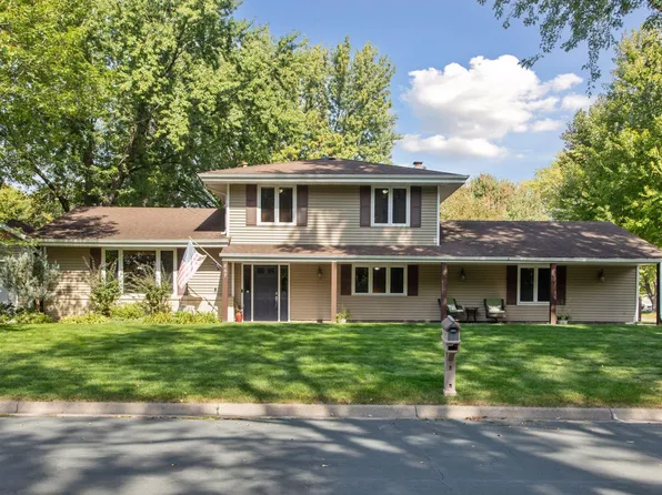867 Arbogast St, Shoreview, MN 55126