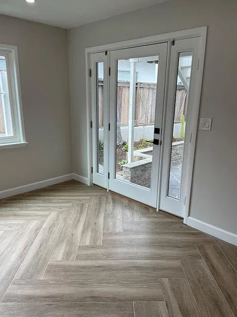 233 W El Portal — Photo 3