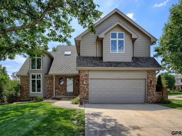 15747 Charles St, Omaha, NE 68118