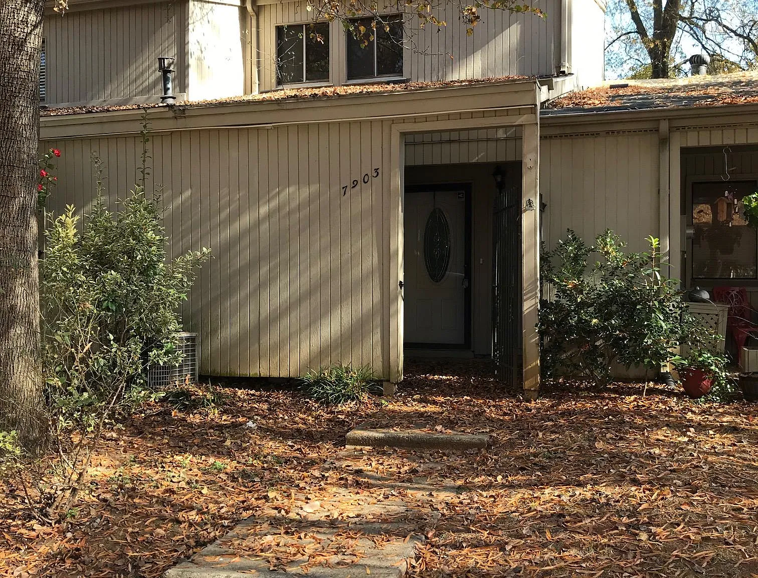 2 bed, 1.5 bath, 1124 sqft, $1,795 — Photo 3