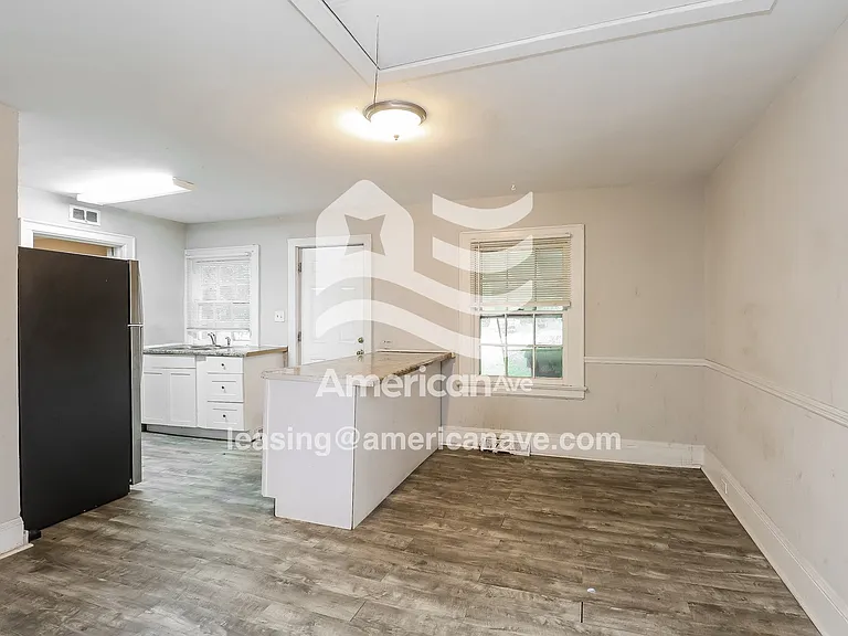 17970_004_dining_room_5.jpg
