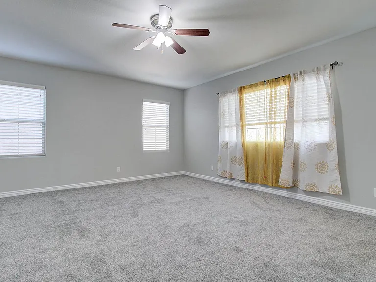 4617 E Walter Way — Photo 32