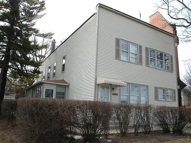 1st image of 6040 N Avondale Ave