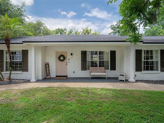 2nd image of 608 Sunset Ln