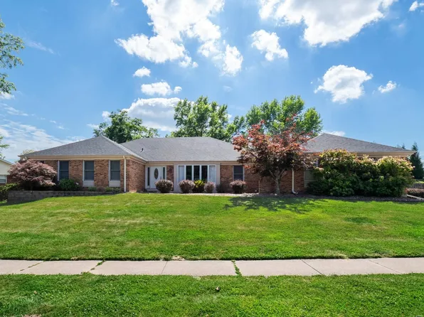 237 Brayhill Ct, Chesterfield, MO 63017