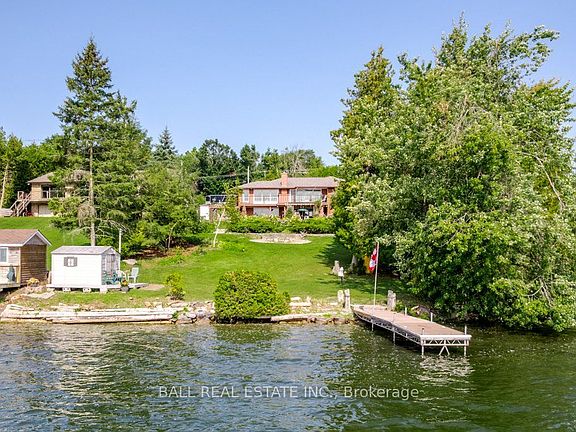 2nd image of 919 Skyline Rd