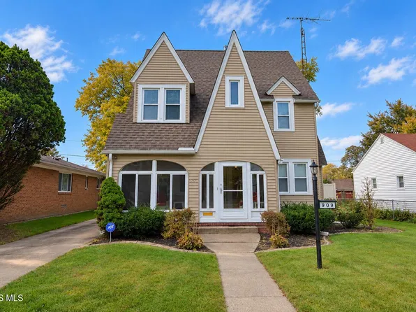 909 Secor Rd, Toledo, OH 43607