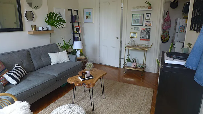 Rented by Garfield Realty  | media 4