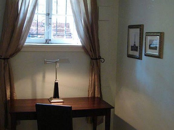 writing desk