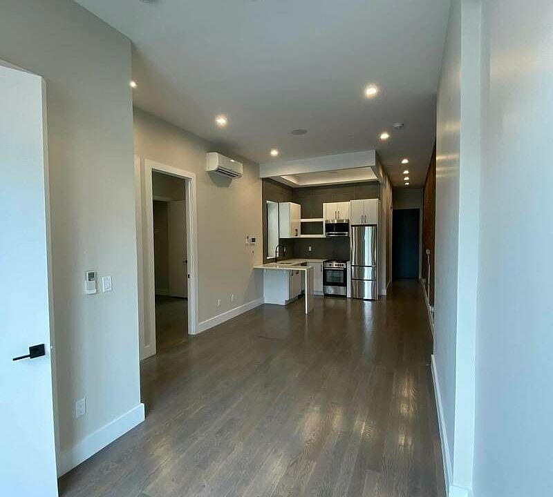 1st image of 90 Manhattan Ave #2G