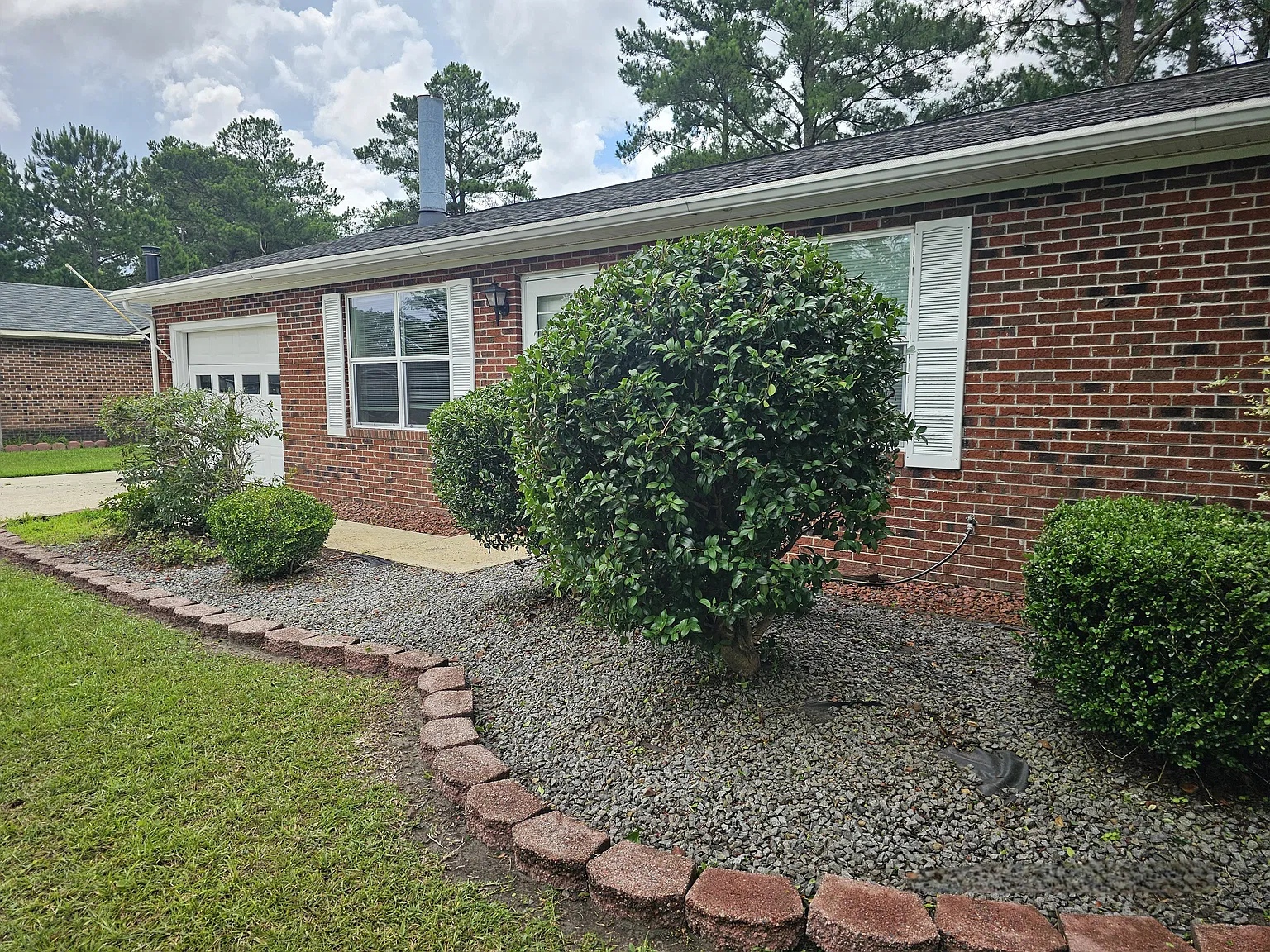 3 bed, 1150 sqft, $1,750 — Photo 1