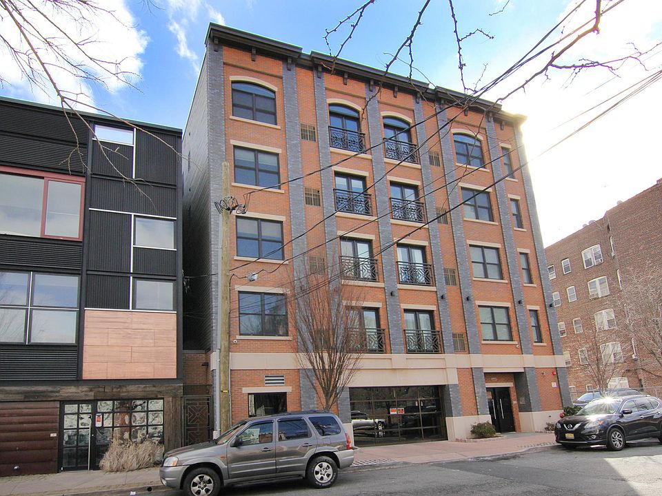 1st image of 76-80 Bruen St APT 203