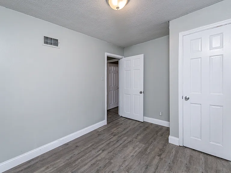 6925 Corbitt Ave — Photo 11