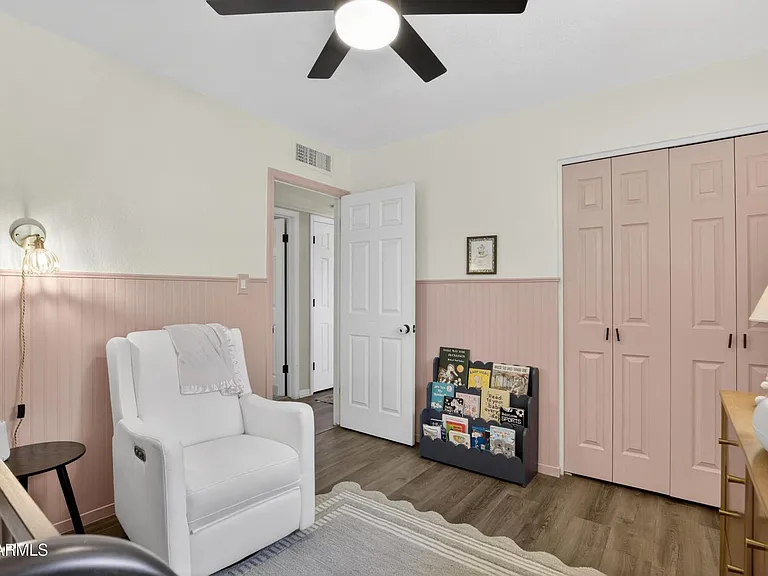 1022 W 13th St — Photo 22