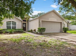 257 Pleasant Gardens Dr, Apopka, FL 32703