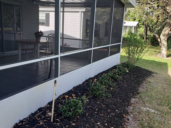 3rd image of 4117 Huckleberry Ln